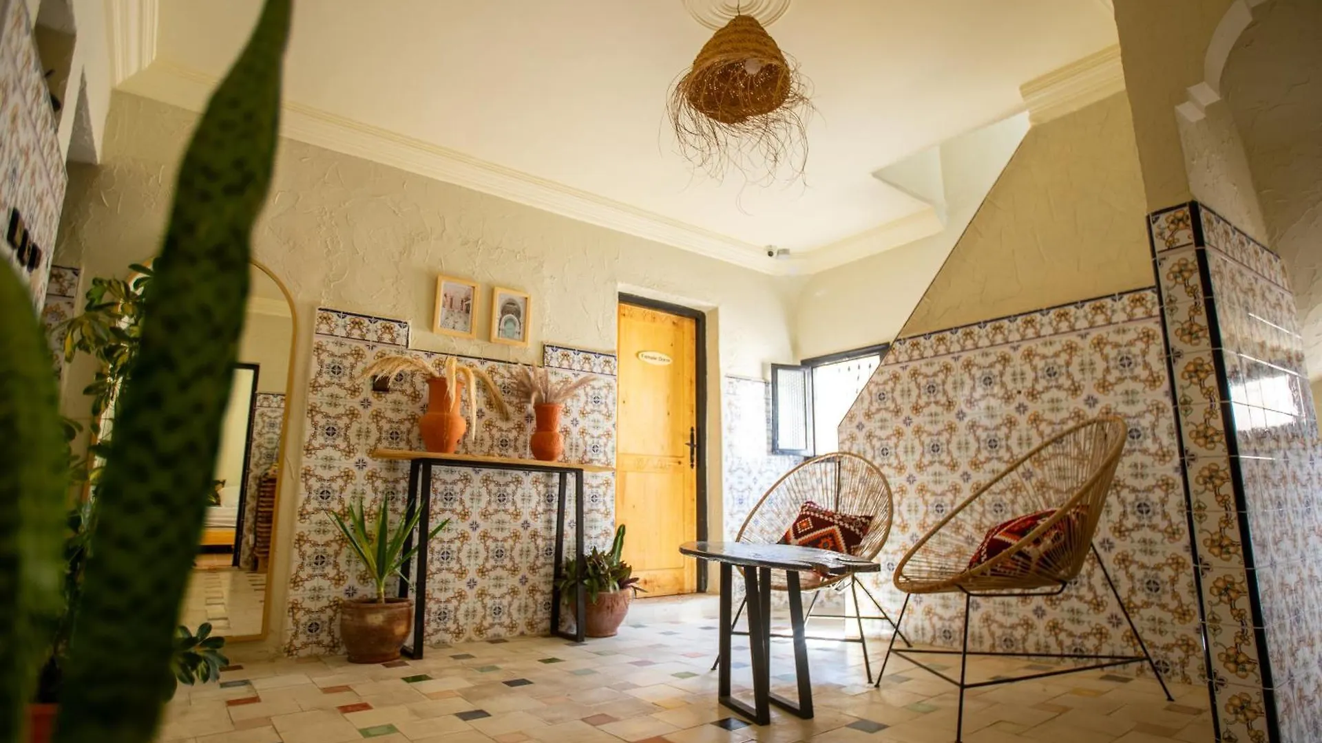 Bed and Breakfast Anza Surfhouse Agadir 0*,  Marruecos